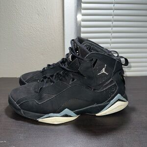 Jordan True Flight model in the "Black Cool Grey" Size 12 M